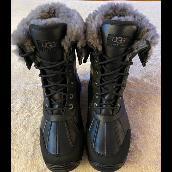 UGG Shoes - UGG Adirondack II Winter Boot Women’s size 8